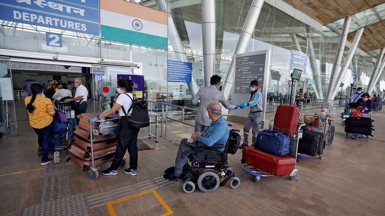 தமிழகத்தில் இருந்து அமீரகத்திற்கு அக்டோபர் மாதம் இயக்கப்படும் விமானங்களின் பட்டியல்..!!