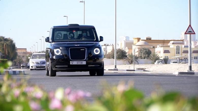 வீடியோ: துபாயில் கூடிய விரைவில் பயன்பாட்டுக்கு வரவிருக்கும் லண்டன் டாக்ஸி முறை சேவை..!! RTA அறிவிப்பு..!!