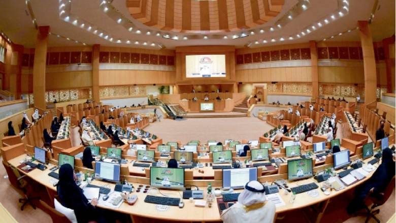 UAE: போலி சான்றிதழ்களை பயன்படுத்தினால் 1 மில்லியன் திர்ஹம் அபராதம் மற்றும் 2 ஆண்டுகள் சிறைத்தண்டனை..!! அமலுக்கு வரும் புதிய சட்டம்..!!