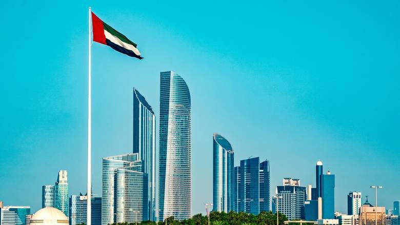 UAE: அபுதாபி அறிவித்துள்ள 5 மற்றும் 10 ஆண்டு விசா பெற தகுதிகள் என்னென்ன..?? முழு தகவல்கள் உள்ளே..!!