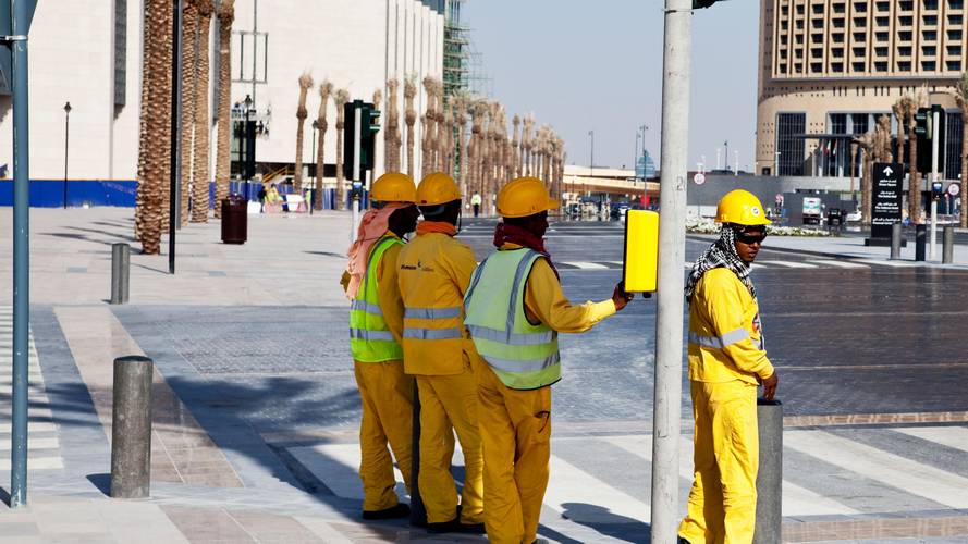 UAE: தனியார் நிறுவனங்கள் ஊழியர்களுக்கு குறித்த நேரத்தில் சம்பளம் வழங்க வலியுறுத்தல்..!! மீறும் நிறுவனங்கள் மீது தகுந்த நடவடிக்கை எடுக்கப்படும் என MoHRE அறிவிப்பு..!!