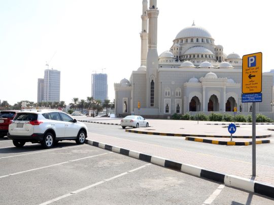 UAE: பொது கட்டண பார்க்கிங் நேரத்தை நள்ளிரவு 12 மணி வரை நீட்டித்த ஷார்ஜா முனிசிபாலிட்டி..!!