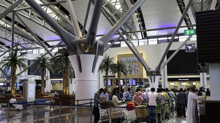 ஓமானில் சட்ட விரோதமாக தங்கியிருப்பவர்களுக்கு கொடுக்கப்பட்ட சலுகை காலம் மேலும் நீட்டிப்பு..!!