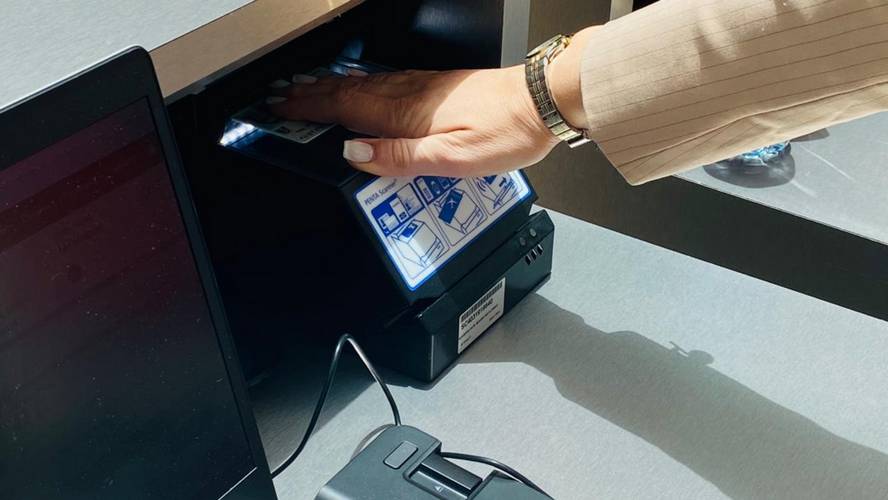 UAE: இனி தடுப்பூசி, PCR முடிவு அறிக்கையை கையில் எடுத்துச் செல்ல தேவையில்லை..!! எமிரேட்ஸ் ஐடி ஒன்றே போதும்..!! துபாய் ஏர்போர்ட்டில் புதிய நடைமுறை..!!