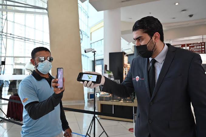 UAE: பொது இடங்களுக்குள் நுழைய விதிக்கப்பட்ட கிரீன் பாஸ் நடைமுறை தற்காலிகமாக நிறுத்தி வைப்பு..!!