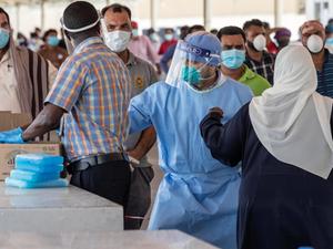 UAE: கொரோனா தடுப்பு நடவடிக்கையாக பெரிய அளவிலான தடுப்பூசி மற்றும் சோதனைப் பிரச்சாரம் துவக்கம்..!! பொதுமக்கள் ஒத்துழைக்க வேண்டுகோள்..!!