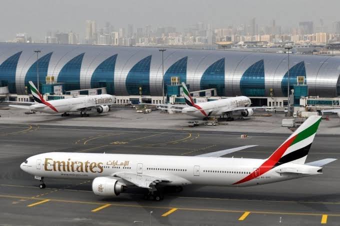UAE: துபாய் பயணிகளுக்கு புதுப்பிக்கப்பட்ட வழிமுறைகளை அறிவித்துள்ள எமிரேட்ஸ் நிறுவனம்..!!
