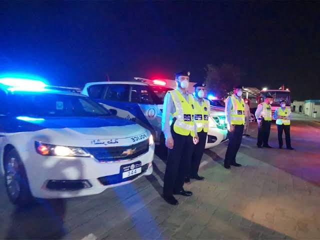 UAE: ஆரம்பிக்க இருக்கும் சுத்திகரிப்பு திட்டம்..!! பொது மக்கள் வீட்டிலேயே இருக்க வலியுறுத்தும் காவல்துறை..!!