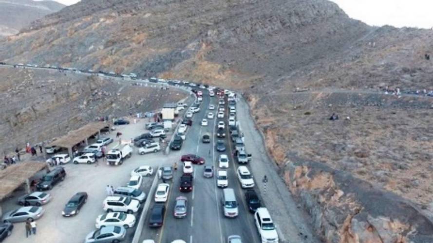 UAE: ஈத் அல் அத்ஹா விடுமுறைக்கு ஒரே இடத்தில் கூடிய 13,000 வாகனங்கள்..!! எங்கு தெரியுமா..??