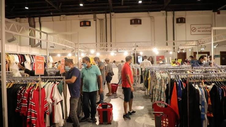 UAE: ஷாப்பிங் செல்ல விரும்புவோருக்கு நற்செய்தி..!! ஒரே இடத்தில் 250 க்கும் மேற்பட்ட பிராண்டுகள்..!! 80% வரை தள்ளுபடி..!!