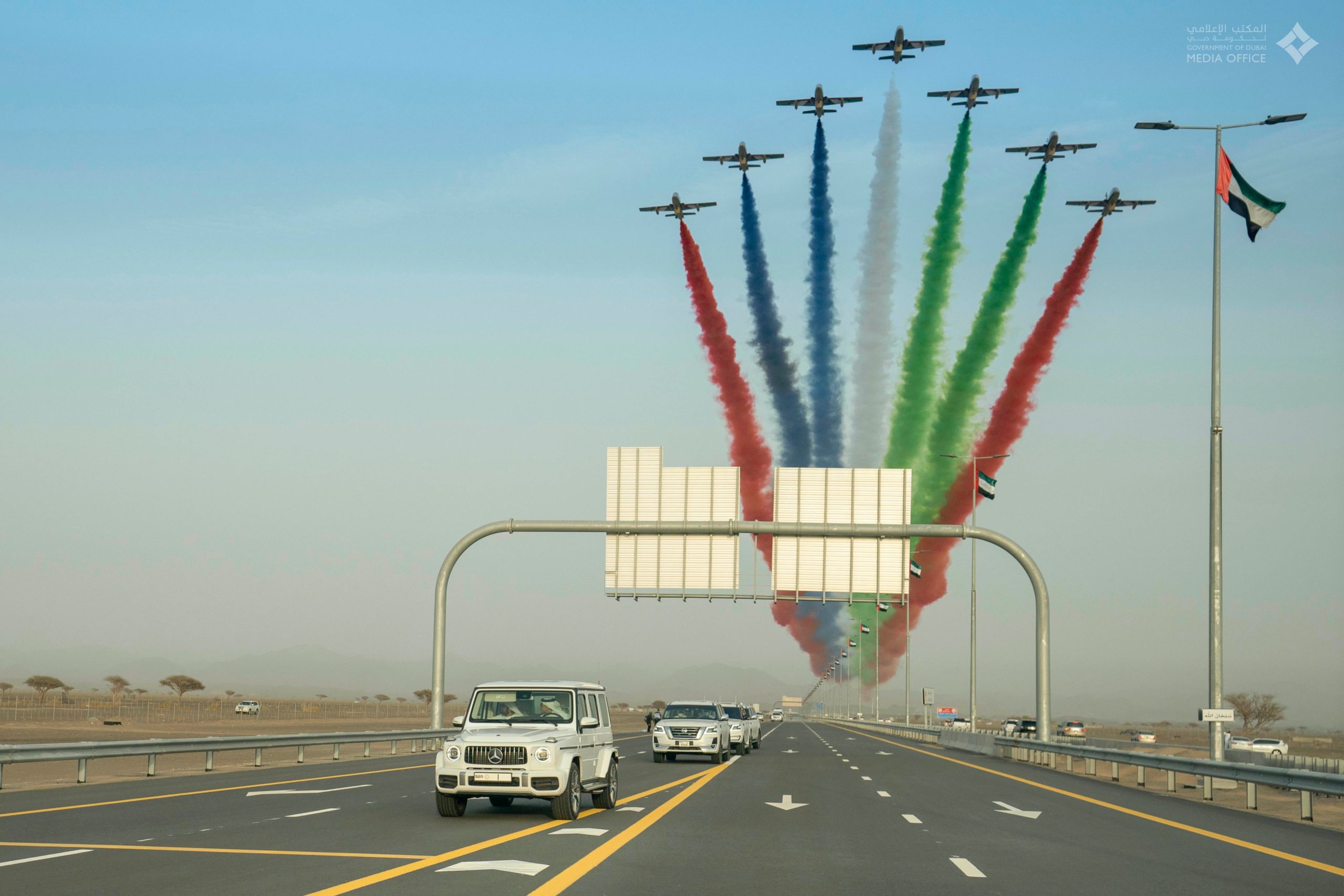 UAE: எமிரேட்ஸ் இடையே போக்குவரத்து நேரத்தைக் குறைக்க 3 புதிய நெடுஞ்சாலைகள்..!! துபாய் ஆட்சியாளர் திறப்பு..!!