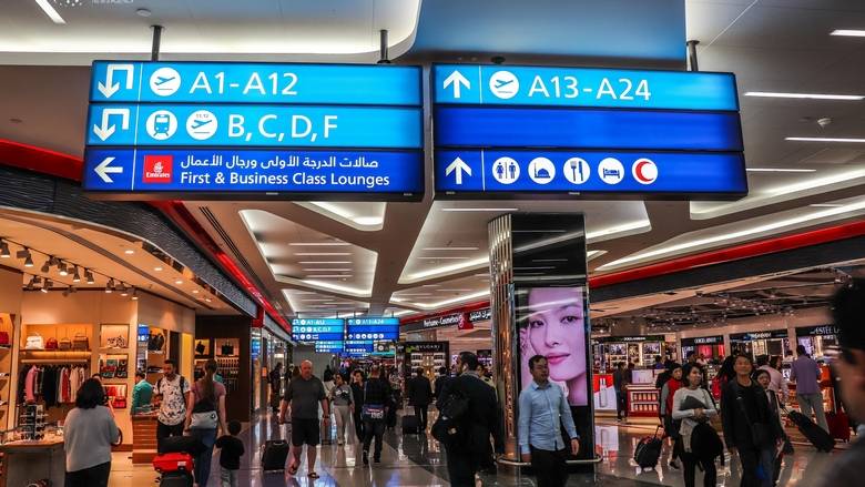 UAE: அனைத்து நாட்டவர்களுக்கான சுற்றுலா விசா சேவையை மீண்டும் தொடங்கிய அமீரகம்..!!
