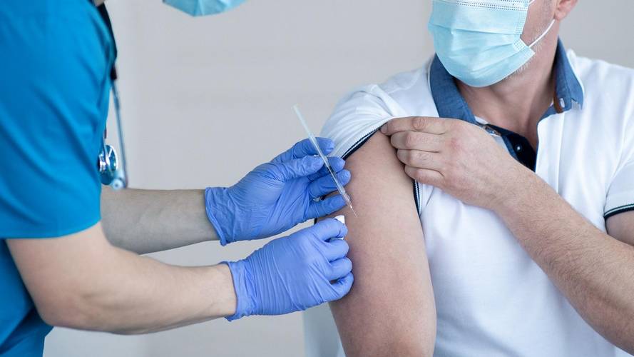 UAE: குடியிருப்பாளர்களுக்கான ஃப்ளூ தடுப்பூசி பிரச்சாரம் ஆரம்பம்..!! இலவசமாக தடுப்பூசி போட தகுதியுள்ளவர்கள் யார்..??