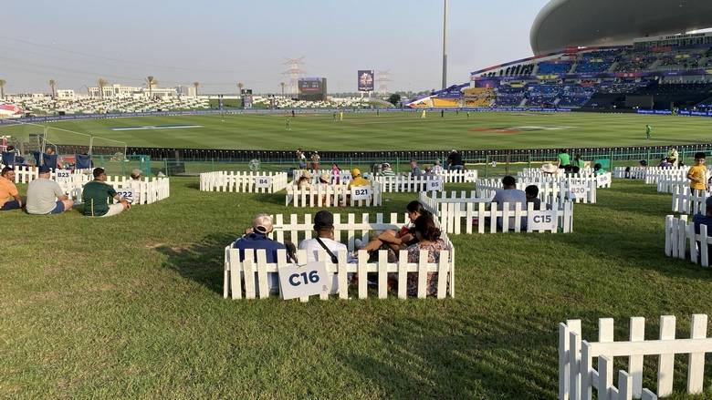 UAE: ICC T20 போட்டியை காண வரும் குடும்பத்தினர்களுக்காக சமூக இடைவெளியுடன் பிரத்யேக இருப்பிடம்..!! சமூக வலைத்தளத்தில் வைரல்..!!