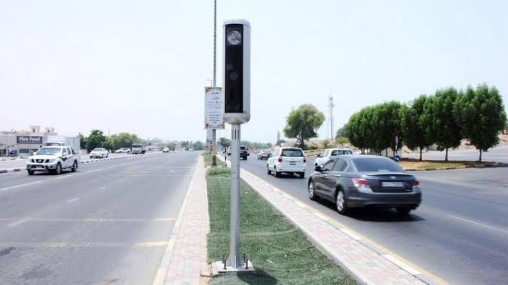 UAE: காலாவதியான ரிஜிஸ்ட்ரேஷன் கொண்ட வாகனங்கள் கேமராவில் கண்காணிப்பு..!! பிடிபடுபவர்களுக்கு அபராதம்..!!