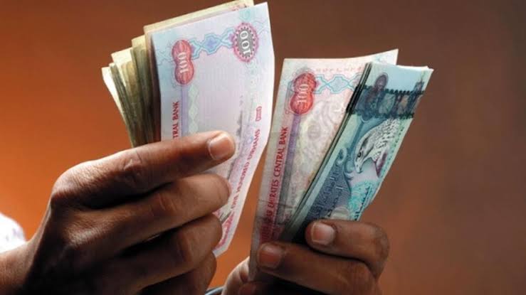 UAE: அடுத்த ஆண்டில் தொழிலாளர்களுக்கு சம்பளத்தை உயர்த்தவிருப்பதாக நிறுவனங்கள் தகவல்…!!