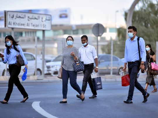 UAE: தனியார் துறை நிறுவனங்கள் அரசின் முடிவுக்கு ஏற்ப வார வேலை நேரத்தை மாற்றியமைக்க வலியுறுத்தல்..!! MOHRE அமைச்சர் தகவல்..!!