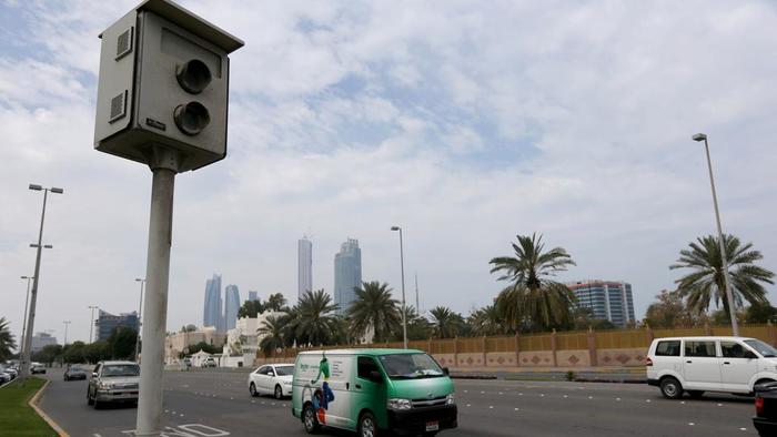 UAE: 50% போக்குவரத்து அபராத தள்ளுபடியை மேலும் நீட்டித்த எமிரேட்…!!