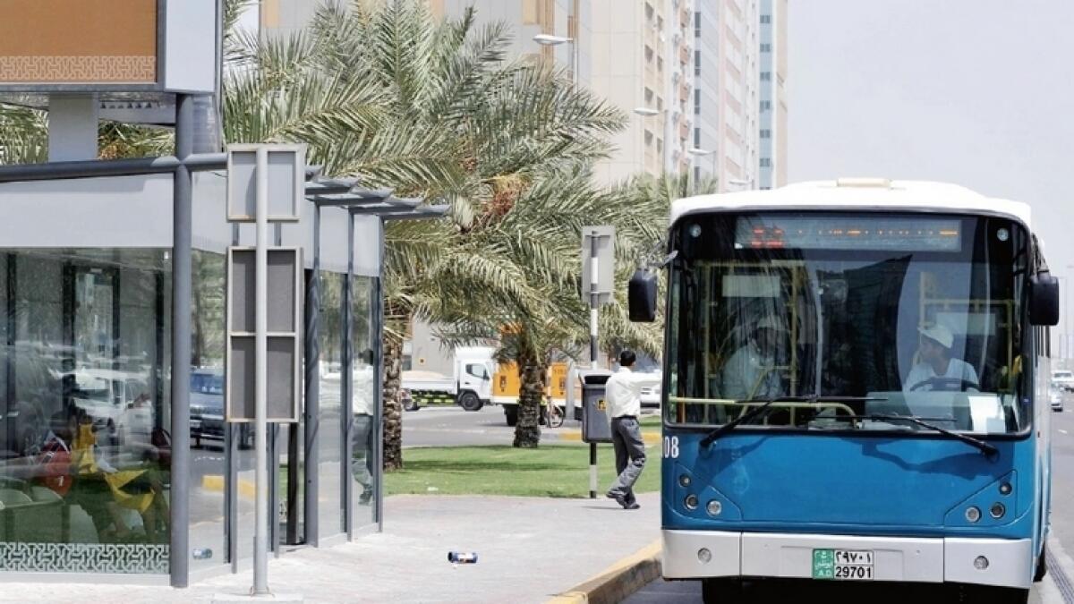 UAE: உங்களிடம் காலி பிளாஸ்டிக் பாட்டில் உள்ளதா…?? இனிமேல் இலவசமா பேருந்தில் பயணம் செய்யலாம்..!! நீங்க செய்ய வேண்டியது இவ்ளோதான்..!!