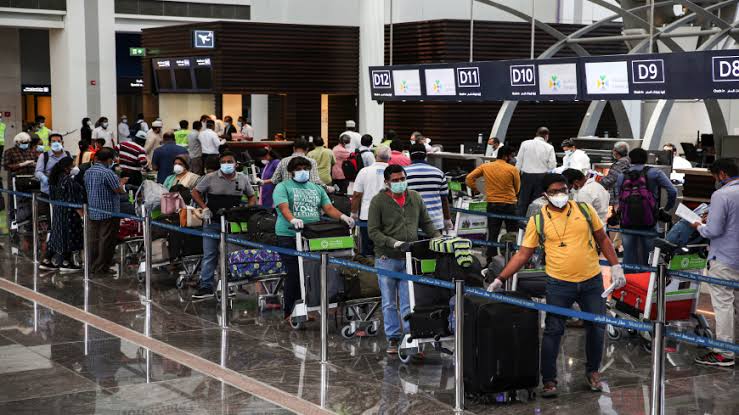 இயல்பு நிலைக்கு திரும்பும் ஓமான்..!! பயணிகளுக்கு PCR டெஸ்ட் இல்லை.. மாஸ்க் அணிய தேவையில்லை.. முழுவிபரம் உள்ளே..!!