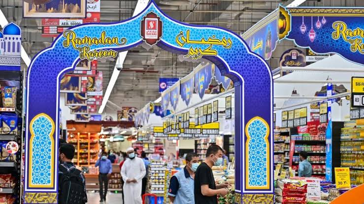 UAE ரமலான் 2022: பொருட்களுக்கு 90% வரை தள்ளுபடி..!! விற்பனை நிலையங்களின் தள்ளுபடி விபரங்கள் அனைத்தும் உள்ளே…!!