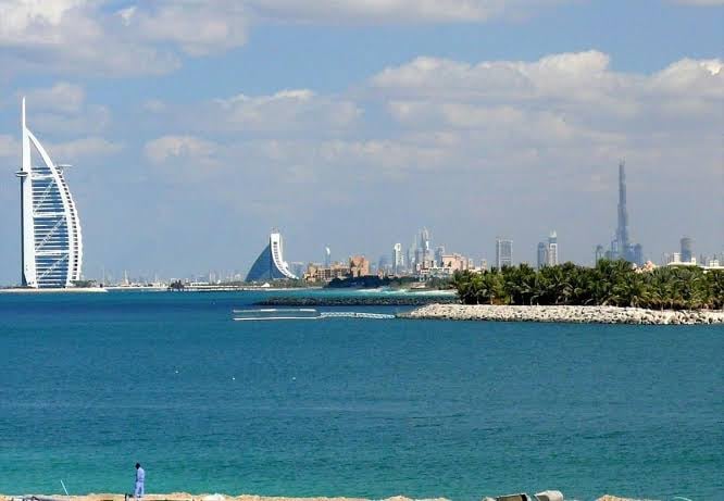 அமீரகத்தில் 15°C வரை வெப்பநிலை குறையும்..!! வானிலை மையம் தகவல்..!!