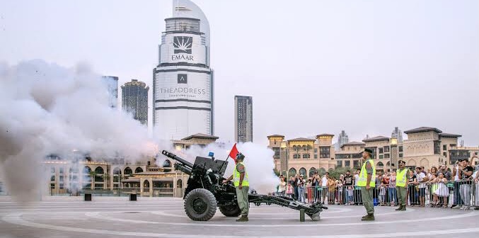 UAE ரமலான்: இஃப்தார் கனான் ஃபயரிங்கை காண குடியிருப்பாளர்களை அழைக்கும் துபாய் காவல்துறை..!!