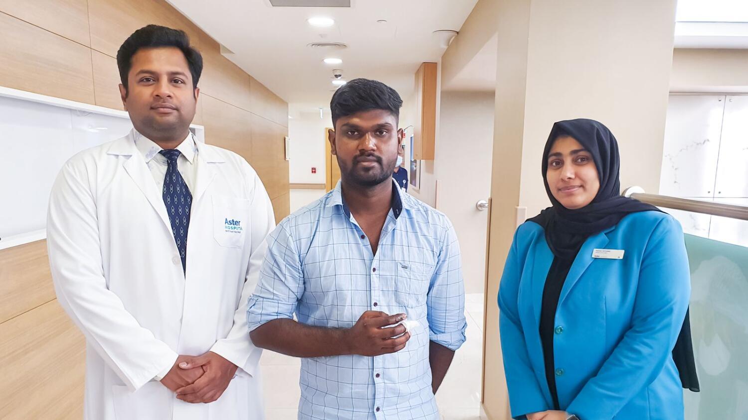 UAE: நூடுல் கட்டரில் தவறுதலாக கை விரல்களை வெட்டிக்கொண்ட தமிழர்.. அறுவை சிகிச்சையில் வெற்றிகரமாக இணைத்த தமிழ் மருத்துவர்..!!