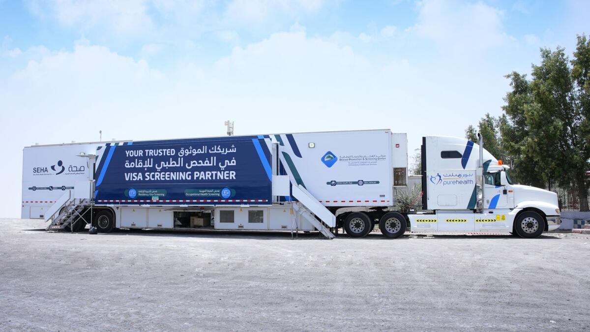 UAE: பணியிடங்களுக்கே சென்று விசா ஸ்கிரீனிங் செய்யும் புதிய மொபைல் கிளினிக் வசதி துவக்கம்..!!