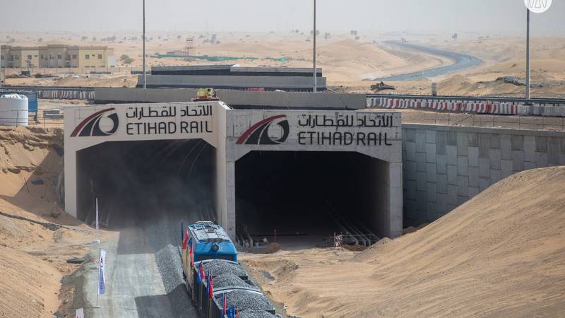 UAE: ஃபுஜைராவில் கட்டப்பட்டுவரும் எதிஹாட் ரயிலின் முதல் பயணிகள் ரயில் நிலையம்..!