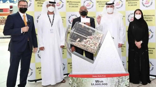 DUTY FREE LUCKY DRAW: பரிசு மழையில் இந்தியர்கள்.. மில்லியரான 62 வயது முதியவர்..!