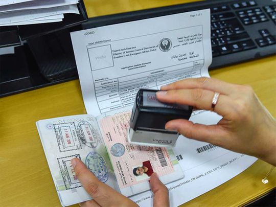 UAE: செப்டம்பர் முதல் நடைமுறைக்கு வரவுள்ள புதிய ரெசிடென்ஸ் விசா விதிகளில் மாற்றங்கள் என்னென்ன..??