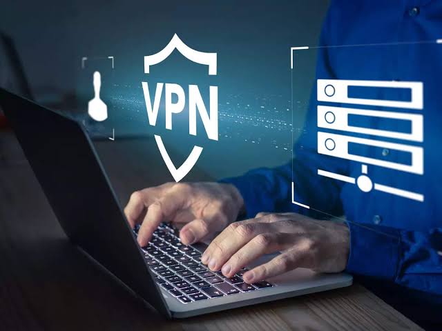 அமீரகத்தில் VPN-ஐ சட்ட விரோதமாக பயன்படுத்தினால் 2 மில்லியன் திர்ஹம்ஸ் அபராதம்..!!