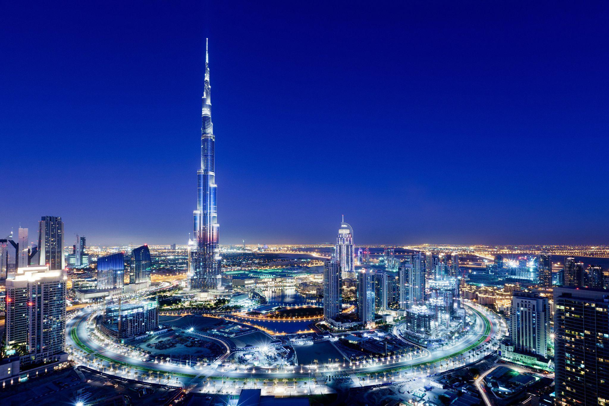 UAE: உலகின் மிகவும் விரும்பப்படும் முதல் 10 இடங்களின் பட்டியலில் இடம்பிடித்துள்ள துபாய் புர்ஜ் கலீஃபா..!
