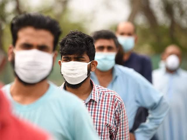 அமீரகத்தில் கடந்த ஒரு நாளில் 387 பேருக்கு கொரோனா பாதிப்பு..!!