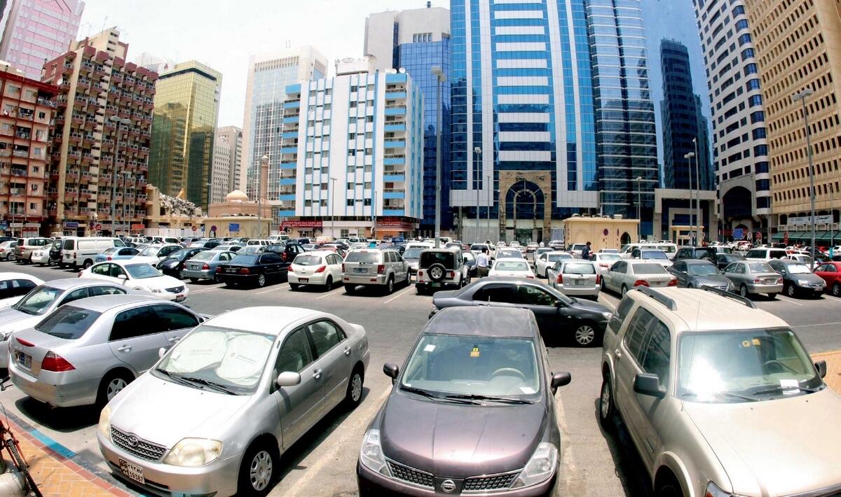 UAE: இலவச பார்க்கிங்கை அறிவித்த அதிகாரிகள்.. டோல் கேட் கட்டணமும் இல்லை..!!