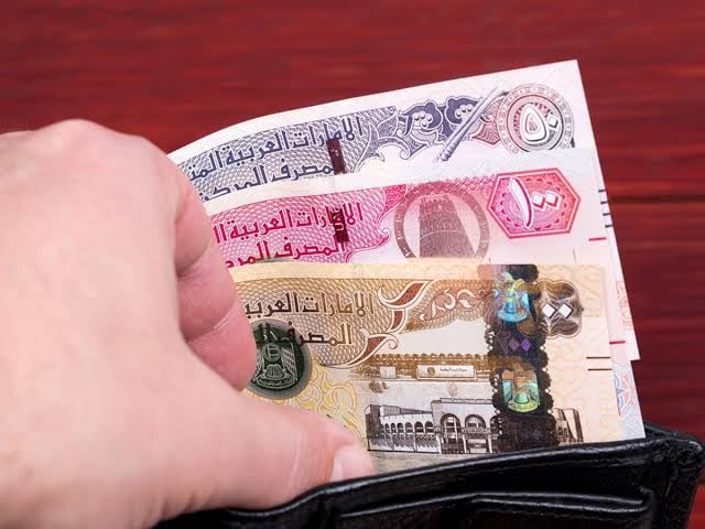 UAE: வேலை இழந்தோருக்கான பண உதவி அளிக்கும் திட்டத்தை கட்டாயமாக்கிய அரசு..!! ஜனவரி முதல் அமல்..!!