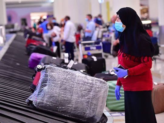 UAE: எலக்ட்ரானிக் சாதனங்கள் எடுத்து செல்வதற்கான வழிமுறைகளை வெளியிட்ட எமிரேட்ஸ் ஏர்லைன்ஸ்..!!