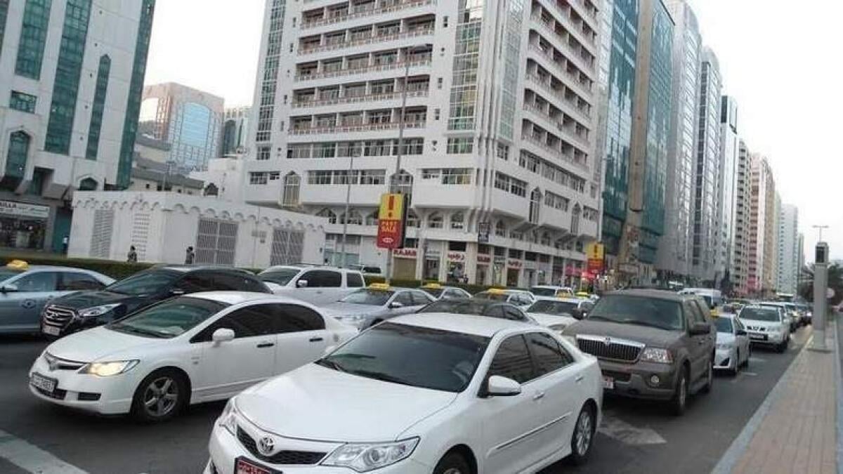 UAE: ரமலான் மாதத்திற்கான பார்க்கிங் கட்டண நேரங்களில் மாற்றத்தை அறிவித்த மற்றொரு எமிரேட்..!! பூங்காக்கள், வாகன பதிவு மையங்கள் செயல்படும் நேரங்களும் வெளியீடு..!!