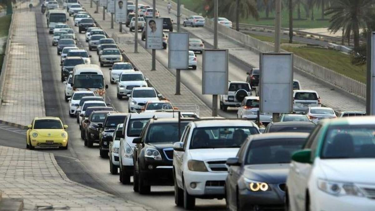 UAE: பல பகுதிகளில் தற்காலிக சாலை மூடல்களை அறிவித்த அபுதாபி..!! எப்போது வரை..??
