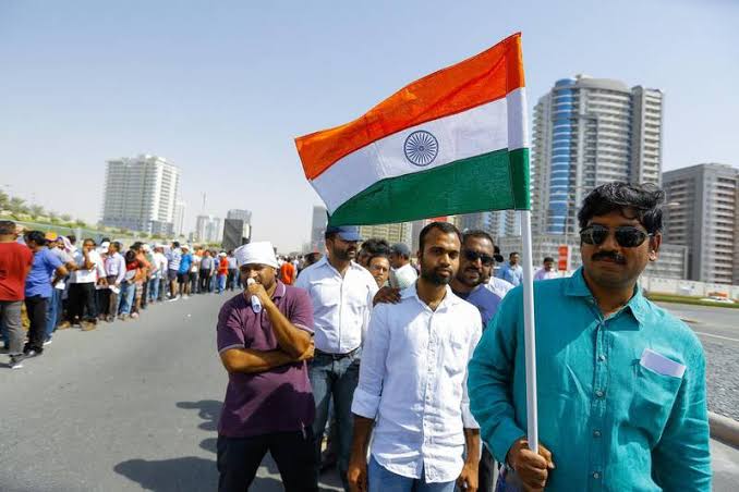 வளைகுடா நாடுகளில் ஆதிக்கம் செலுத்தும் இந்தியர்கள்.. 8.9 மில்லியனை தாண்டிய எண்ணிக்கை.. உலகளவில் அமீரகம் முதல் இடம்..!!