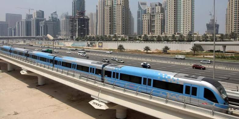 UAE: சொன்ன டைம் மாறாது.. 1 மில்லியன் கிலோமீட்டர் பயண தூரத்தை சரியான நேரத்தில் நிறைவு செய்து சாதனை படைத்த துபாய் மெட்ரோ…!!
