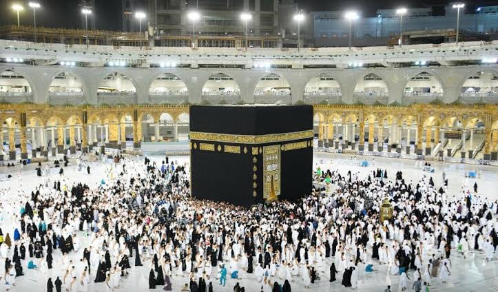 UAE: ஹஜ், உம்ரா ஆப்பரேட்டர்களுக்கு புதிய விதிகளை அறிவித்த அமீரக அரசு.. மீறுபவர்களுக்கு 50,000 திர்ஹம்ஸ் வரை அபராதம்..!!