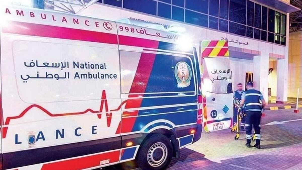 அமீரகத்தில் இந்திய தொழிலாளர்கள் சென்ற பேருந்து கவிழ்ந்து விபத்து.. பலர் காயம்..!!