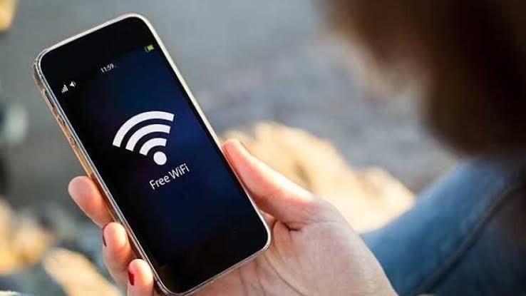 துபாய்: பயணிகளுக்கு குட் நியூஸ்.. 4 பேருந்து நிலையங்களில் இலவச wifi வசதி.. RTA அறிவிப்பு..!!