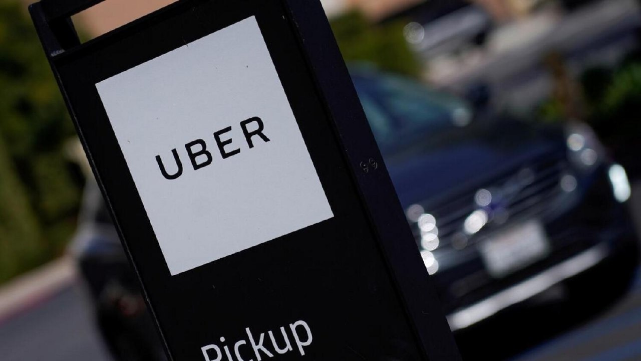 UAE: ஓட்டுநர் இல்லாத வாகனங்களில் பயணிக்கும் சேவை அபுதாபியில் அறிமுகம்.. முன்பதிவு செய்வது எப்படி..??