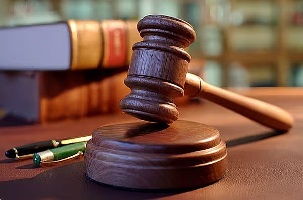 UAE: தொழிலாளர் விதிமுறைகளை மீறிய 5,400 க்கும் மேற்பட்ட நிறுவனங்கள்.. அபராதம் விதித்த அமைச்சகம்.!!