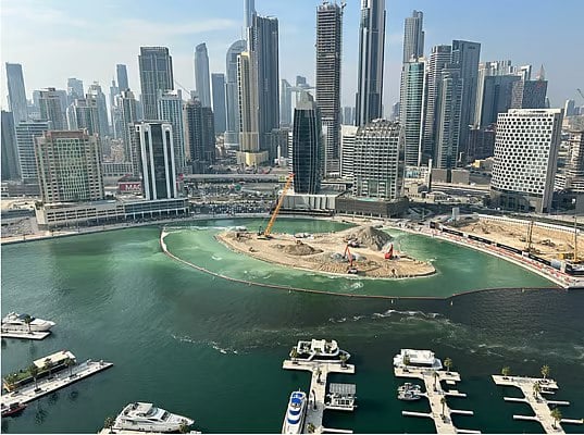UAE: வெளிநாட்டு முதலீட்டாளர்கள் வெளியேறுவதைத் தடுக்கும் புதிய சட்டங்கள்? வதந்திகளுக்கு முற்றுப்புள்ளி வைத்த அமீரகம்.!!