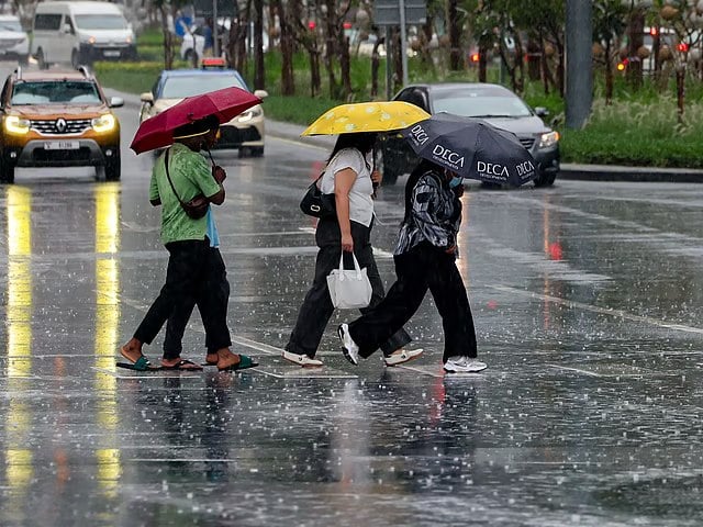 அமீரகத்தின் நிலையற்ற வானிலை மே மாதம் வரை வாய்ப்பு.. வானியல் ஆய்வாளர் தகவல்..!!